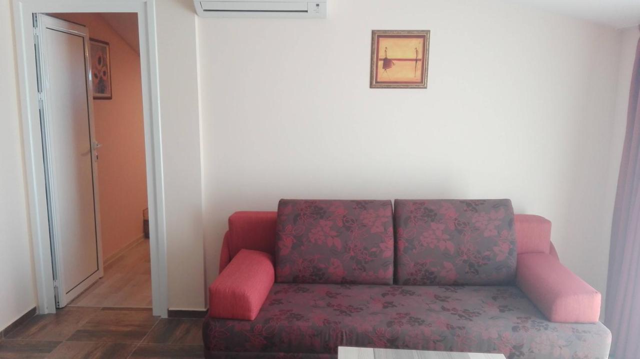 דירות וליקו טורנובו Къщата С Чешмата מראה חיצוני תמונה